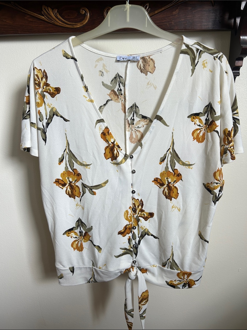 Dex White Floral Tie-Hem V-Neck Short Sleeve Top - Mustard & Olive Print